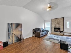 8713 Pineridge DR, Austin TX 78729