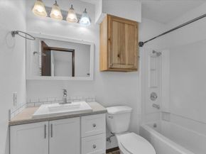 8713 Pineridge DR, Austin TX 78729