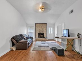 8713 Pineridge DR, Austin TX 78729