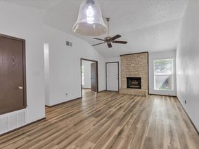 8713 Pineridge DR, Austin TX 78729