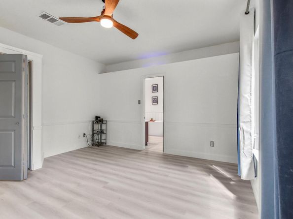 12319 Wycliff LN, Austin TX 78727