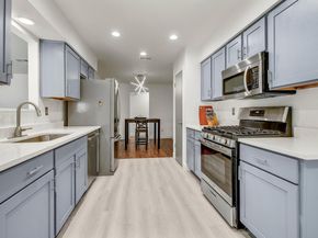 12319 Wycliff LN, Austin TX 78727