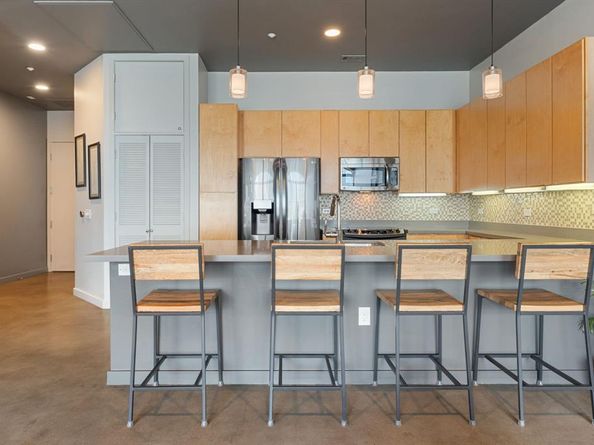 507 Sabine ST 605, Austin TX 78701