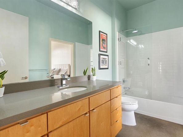 507 Sabine ST 605, Austin TX 78701