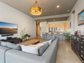 507 Sabine ST 605, Austin TX 78701