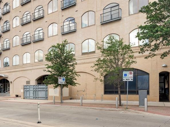 507 Sabine ST 605, Austin TX 78701