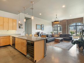 507 Sabine ST 605, Austin TX 78701