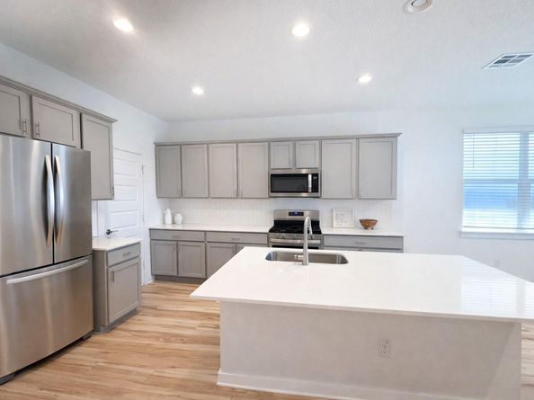 293 Tequilana PASS, Leander TX 78641