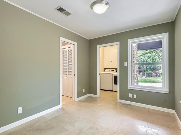 8801 Tallwood DR Unit B, Austin TX 78759