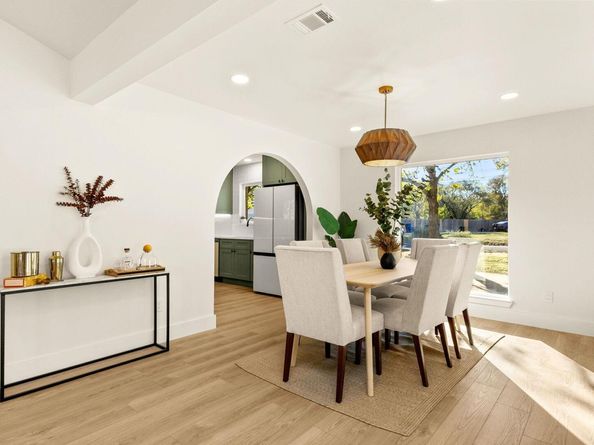 10111 Rocking Horse RD, Austin TX 78748