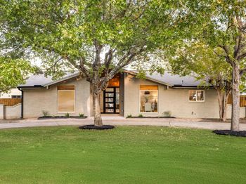 10111 Rocking Horse RD