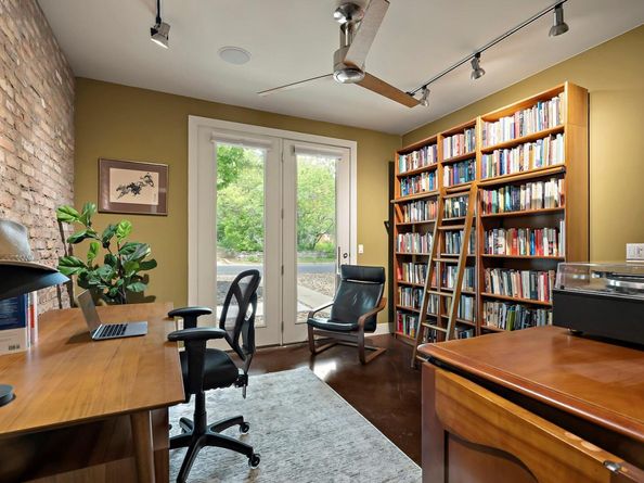 1205 Kinney Ave A, Austin TX 78704