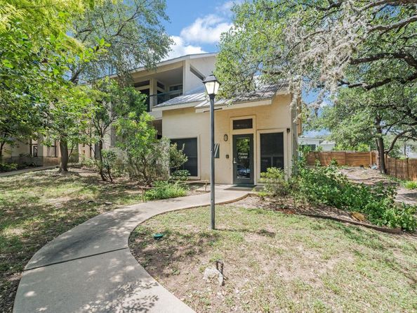 2209 Hancock DR 15, Austin TX 78756