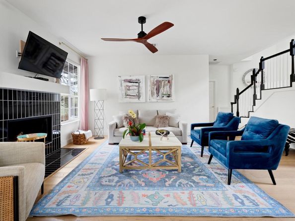 102 Hurst Creek RD, Lakeway TX 78734