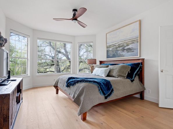 102 Hurst Creek RD, Lakeway TX 78734