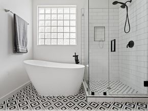 102 Hurst Creek RD, Lakeway TX 78734