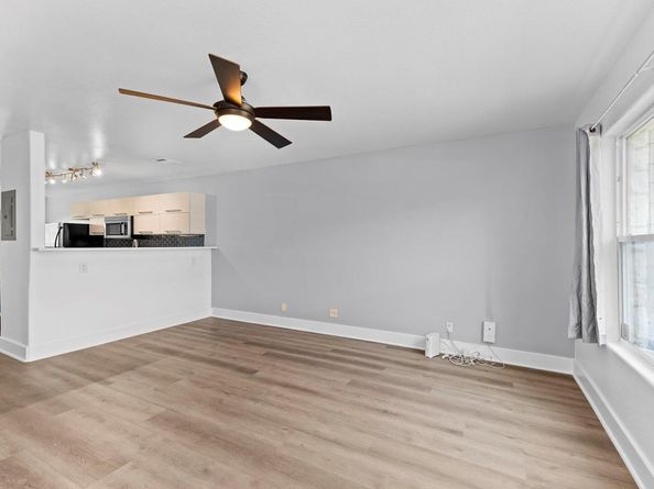 1101 Grove BLVD 803, Austin TX 78741