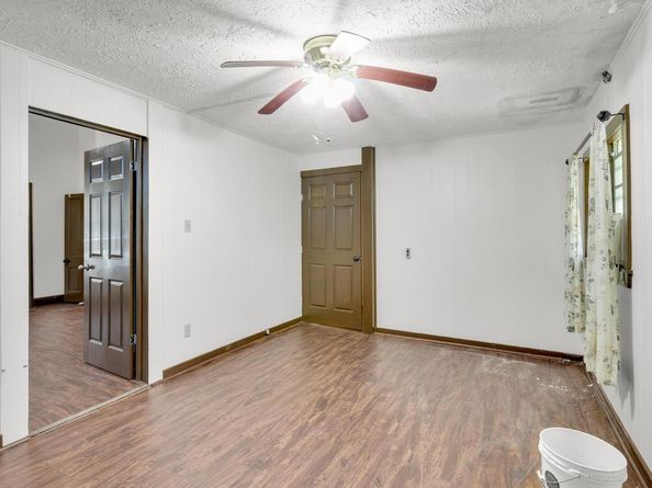 2705 E 2nd ST, Austin TX 78702