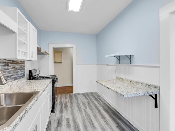 2705 E 2nd ST, Austin TX 78702