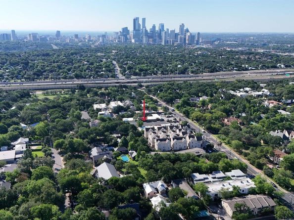 2208 Enfield RD 10500, Austin TX 78703