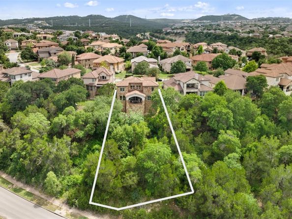 121 Feritti DR, Lakeway TX 78734