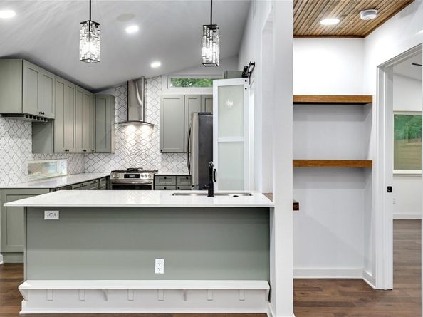 1006 Cherico ST, Austin TX 78702
