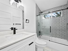 1006 Cherico ST, Austin TX 78702