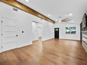 1006 Cherico ST, Austin TX 78702
