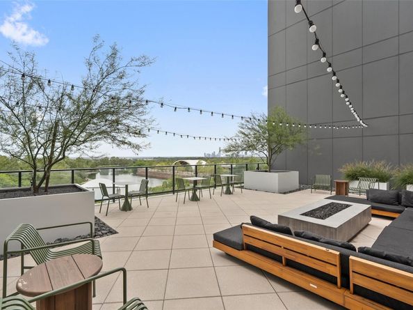 1701 Simond Ave 305, Austin TX 78723