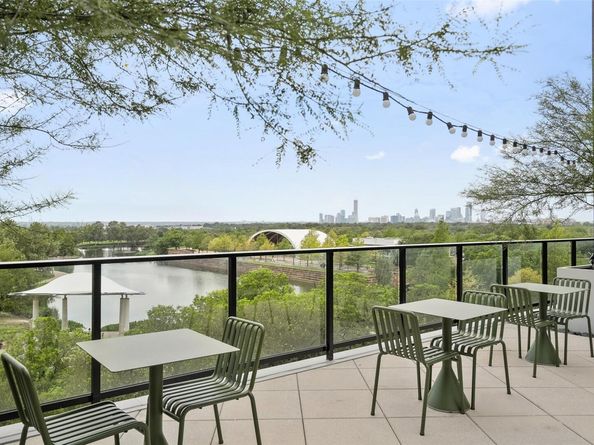1701 Simond Ave 305, Austin TX 78723