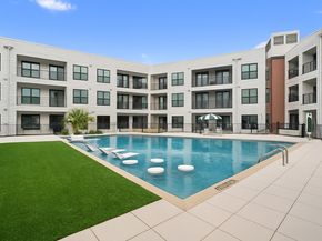 1701 Simond Ave 305, Austin TX 78723