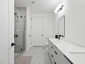 1701 Simond Ave 305, Austin TX 78723
