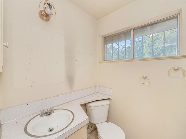 403 and 401 Ramble LN, Austin TX 78745
