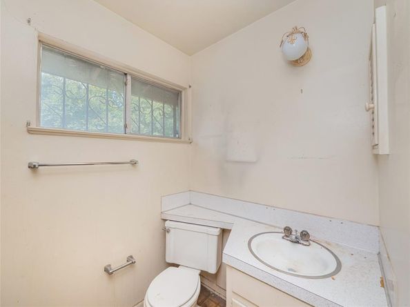 403 and 401 Ramble LN, Austin TX 78745