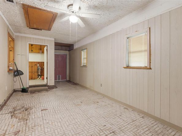 1109 Arcadia Ave, Austin TX 78757