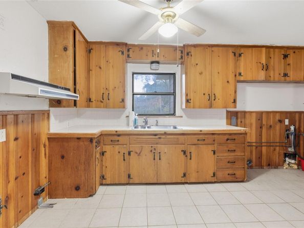 1109 Arcadia Ave, Austin TX 78757