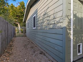 1109 Arcadia Ave, Austin TX 78757