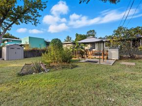 1109 Arcadia Ave, Austin TX 78757