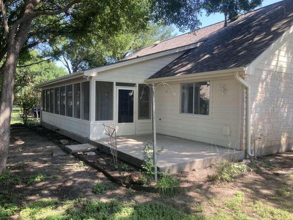 3013 Parker DR, Georgetown TX 78628