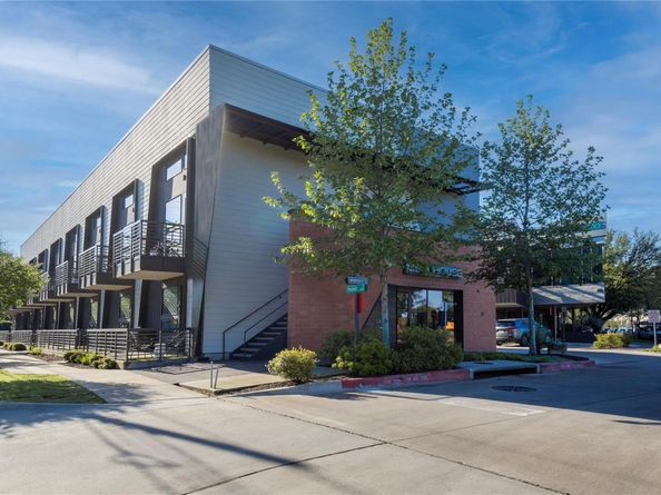 49 Navasota ST 202, Austin TX 78702