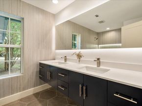 8707 White Cliff DR, Austin TX 78759