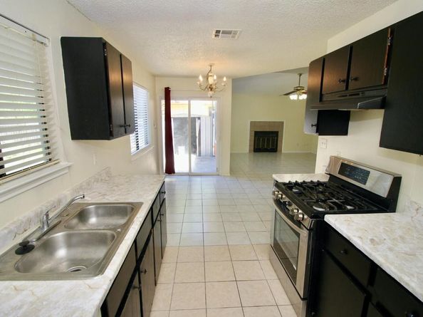 1403 Byers LN, Austin TX 78753
