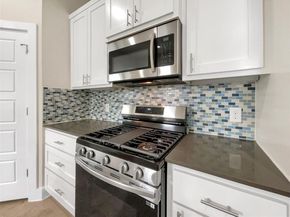 6213 Felix Ave B, Austin TX 78741