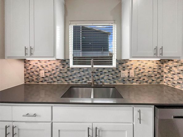 6213 Felix Ave B, Austin TX 78741