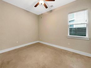 6213 Felix Ave B, Austin TX 78741