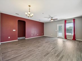 907 Thrasher Glade DR, Pflugerville TX 78660