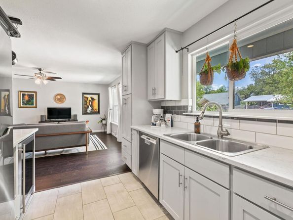 8405 Rockwood LN, Austin TX 78757