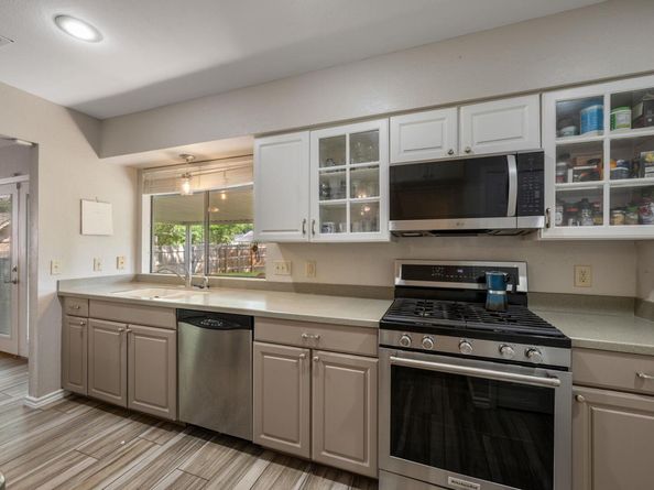 1300 Neans DR, Austin TX 78758