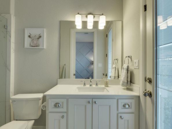 2800 Crystal Falls PKWY, Leander TX 78641
