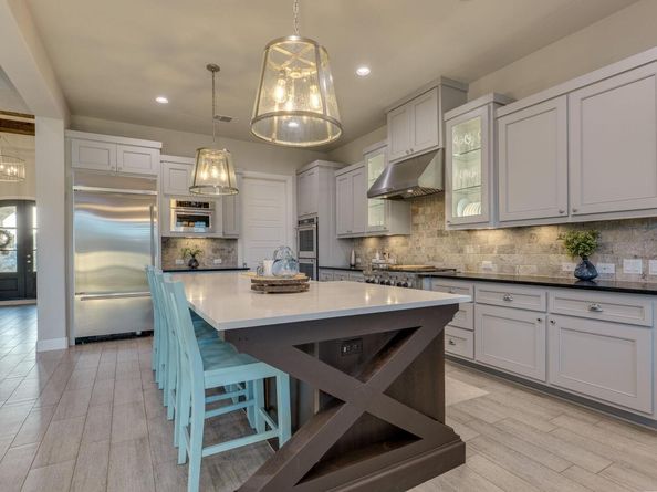 2800 Crystal Falls PKWY, Leander TX 78641